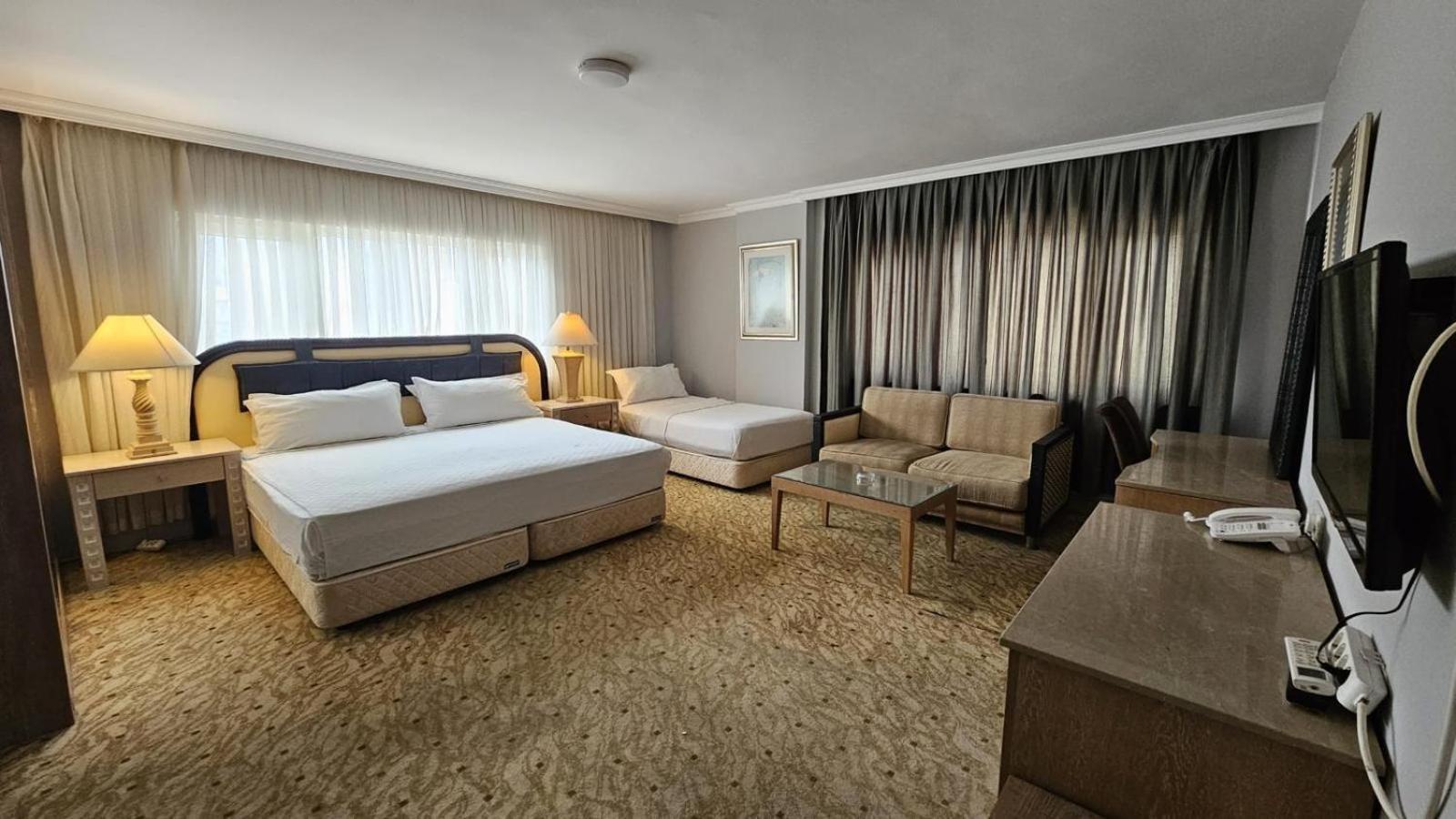 Sever Suites Hotel Antalya Exteriör bild